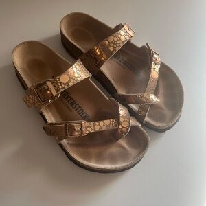 BIRKENSTOCK Mayari Metallic Stones in Copper